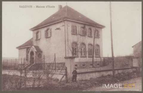 École (Salonnes)